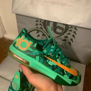 Nike KD 6 GS Easter Size 6